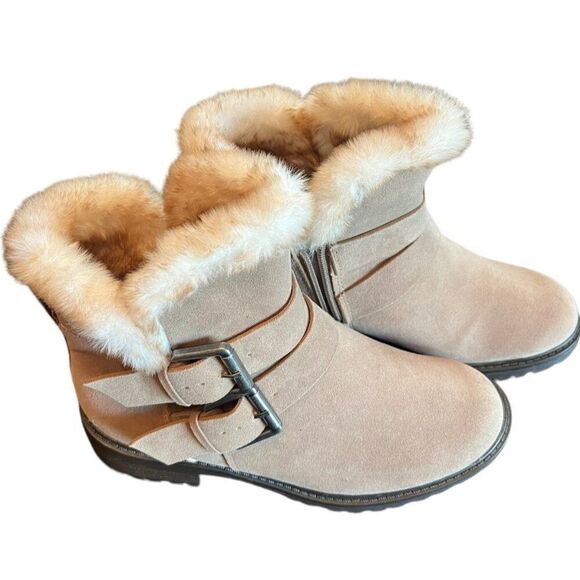 Universal Threads Tan Fur Boots Size 6.5 NWOT - Picture 4 of 6